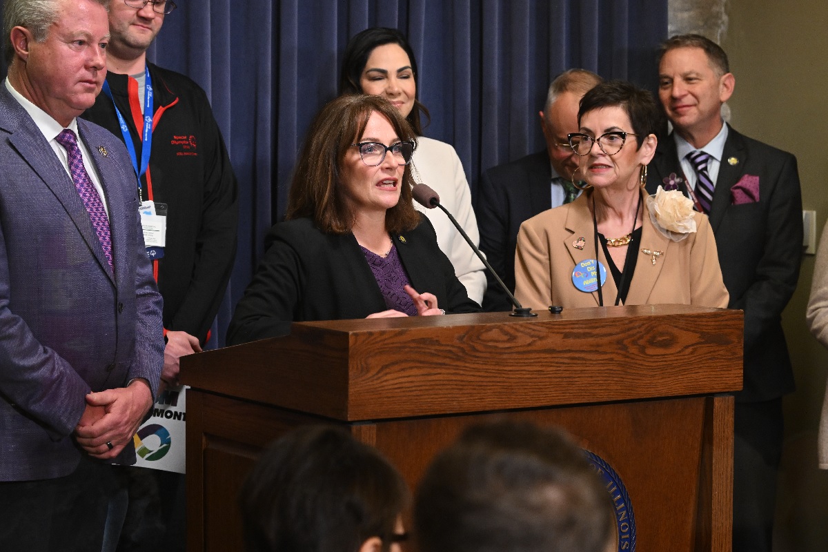 STate Senator Meg Loughran Cappel speaks at the Illinois Legislative Neurodiversity Caucus press conference